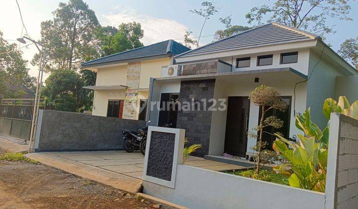 Promo Rumah Mewah Belakang Polsek Mijen 1