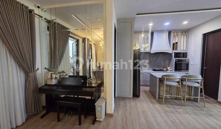 Luxury House with Furnishings Bonus at Graha Padma Semarang 2