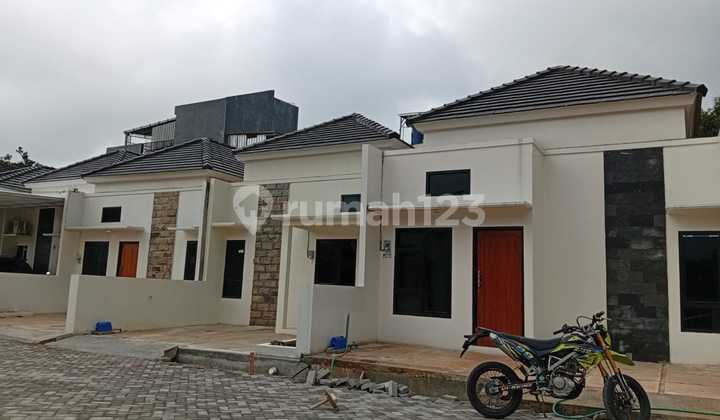 Rumah Minimalis Dekat Ada Setia Budi Semarang 2