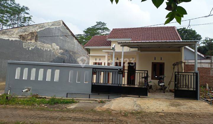 Rumah Jatisari Belakang Polsek Mijen Semarang 1