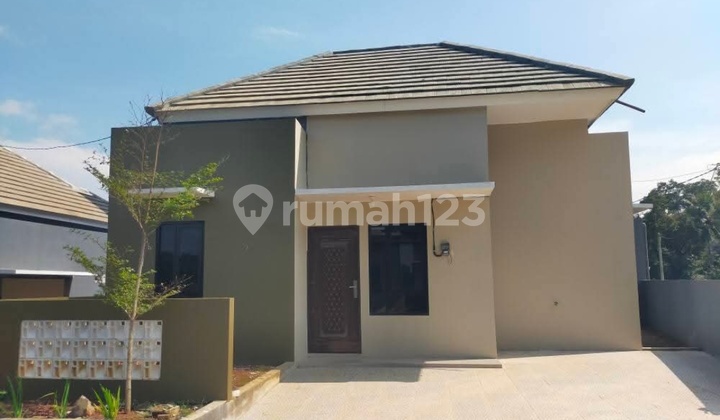 Rumah Bonus Kolam Renang Lingkungan Islami Di Gunung Pati 1