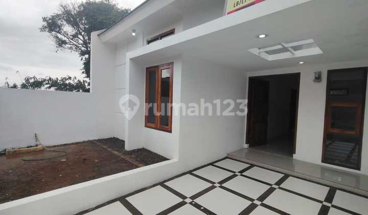 Ready-to-Occupy House in Cileunyi Area 2
