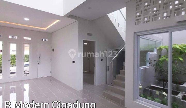 Rumah Modern Cigadung 1