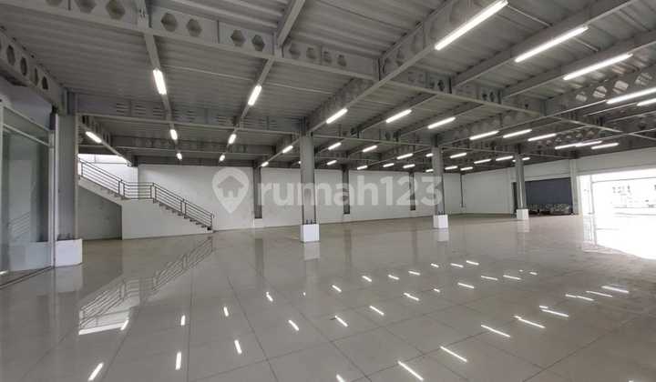 Gedung Mainroad Sukabumi dekat TOL Cigombong ada LOADING DOCK 2
