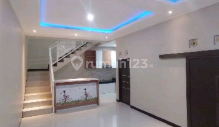 Rumah Modern Dekat U P I