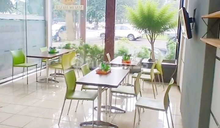 Ruko Kecil B K R dengan Parkiran Bersama Ruko Kecil B K R dengan Parkiran Bersama