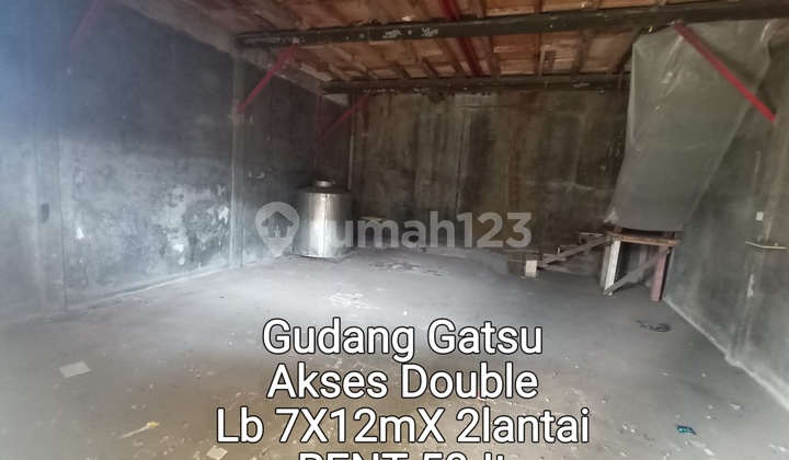Gudang Pusat Kota Gatot Subroto Dekat Simpang Lima