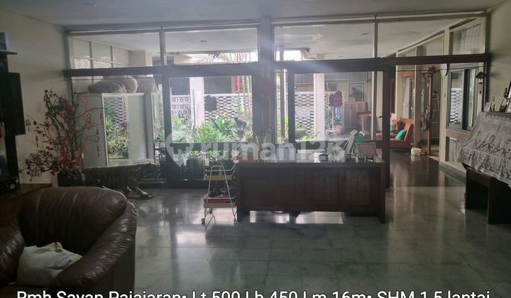 Pajajaran City Central Office House 1