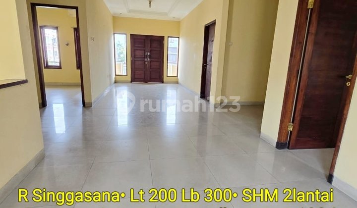 Mekarwangi Singgasana Wing House