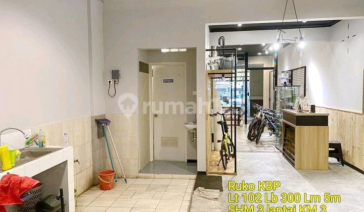 Large Shop House in New City Parahyangan