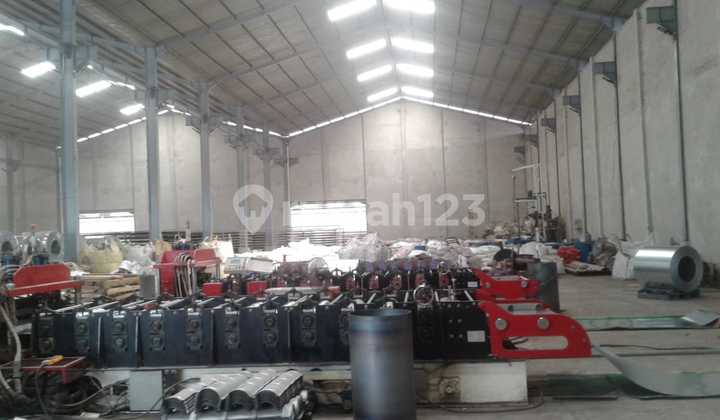 Gudang modern di kawasan industri Purwakarta  1