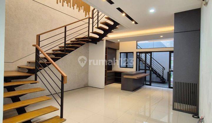 Rumah Apik Singgasana 2