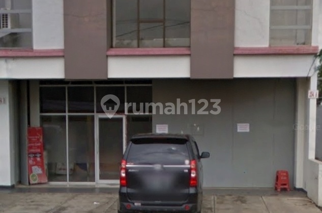 City Center Subang Shophouse With Spacious Parking Area