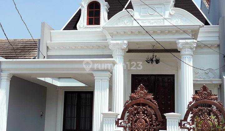 Di jual rumah clasik minimalis kolam renang claster depan Sentul city 1