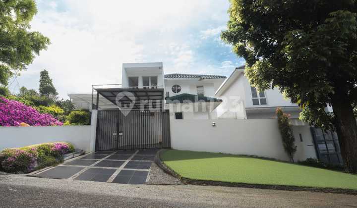 Di Jual Rumah Halaman Luas Lingkungan Asri Sentul City Bogor