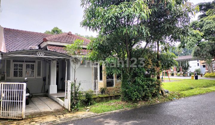 Rumah Hook Siap Huni, Samping Taman Bermain di Cluster Depan