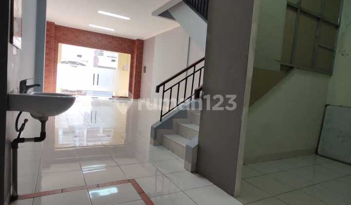 Ruko Graha Blv Gading Serpong, 5x16, Hgb, Hrg 4.25 Milyar Ruko Graha Blv Gading Serpong, 5x16, Hgb, Hrg 4.25 Milyar