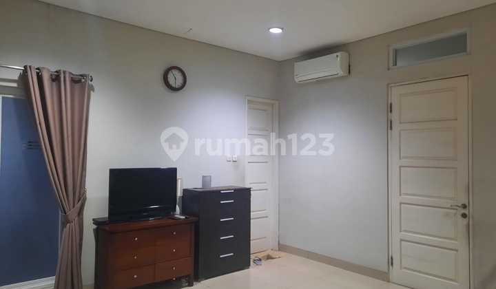 kamar tidur rumah kelapa gading lavender uk