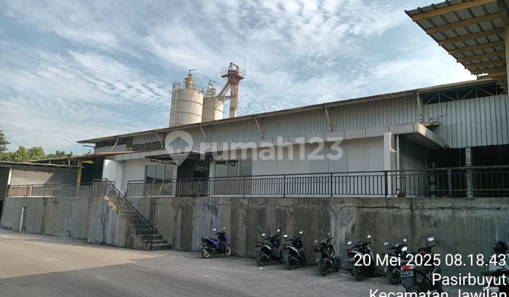 Tanah+Pabrik Cikande Serang, LT 33.000 m2, Hrg 80 milyar Tanah+Pabrik Cikande Serang, LT 33.000 m2, Hrg 80 milyar