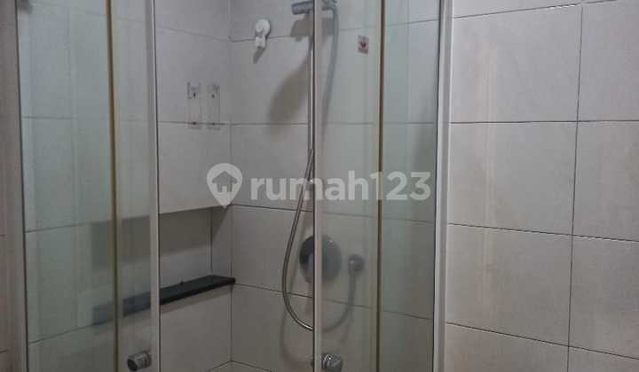 Green Lake City House, Australia, size 6x15, SHM, Price 2.6 billion 2