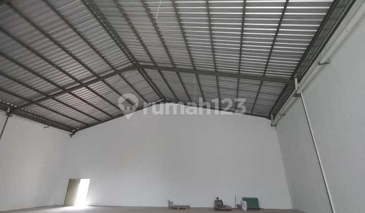 Jatake Warehouse New building, size 18x25, Freehold Title, Price 5.5 billion Jatake Warehouse New building, size 18x25, Freehold Title, Price 5.5 billion