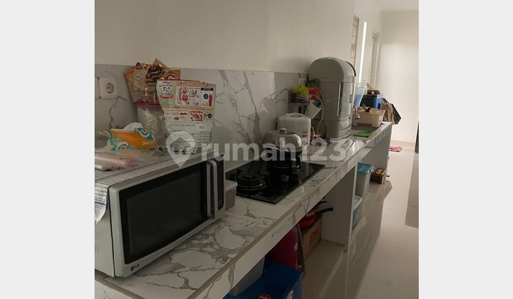 Rumah Casa Jardin, Uk 14X15, SHM, 5 BR, Semi Furnished 2