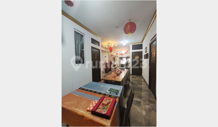 Rumah Pik Walet Permai Lt 300 m2, 3 lantai 5 BR, Hrg 9.8 milyar  1