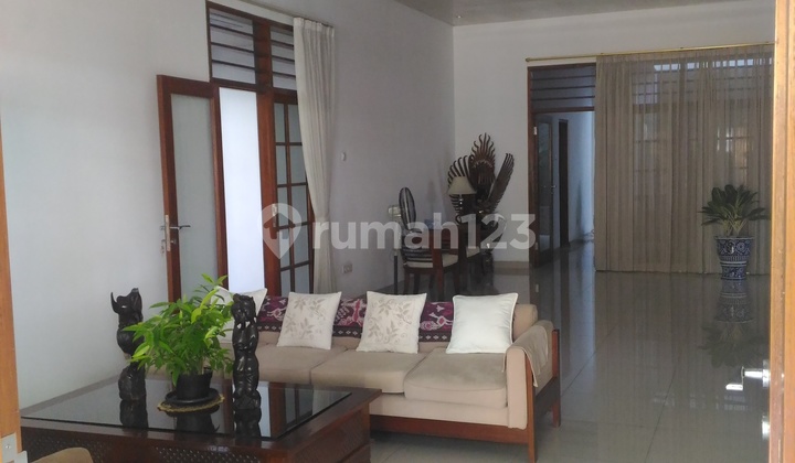 Luxury House in Kemang, South Jakarta, size 13x27, Freehold, Price 12.5 billion 2