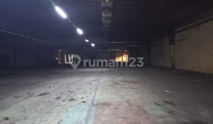 Gudang Karawaci, uk 1.100 m2, exit toll Hrg sewa 660 juta