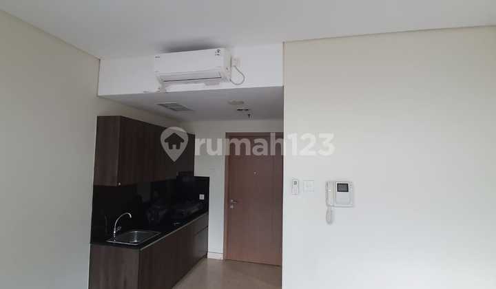 Puri Orchard Apartment 26 sqm, Furnished, Strata title price 425 million