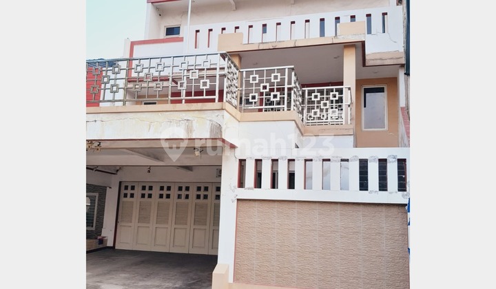 Rumah Golf Lake Residence, 10x20, 5BR, SHM,IMB Hrg 7.5 milyar 