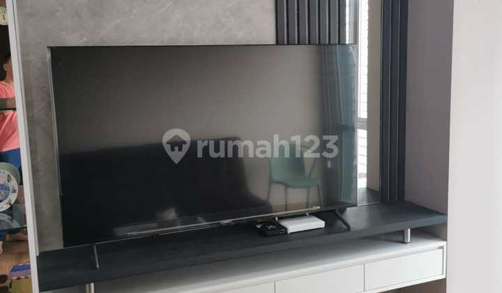 Sewa Apartemen Holland Village 1