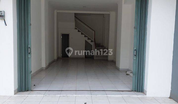 Ruko pinggir jalan raya 1
