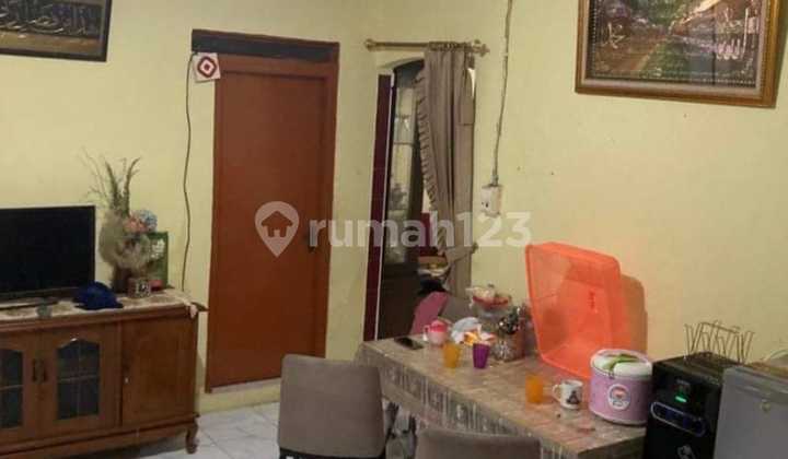 Ready-to-Live-In Family Home in Palmerah Barat, South Jakarta 2