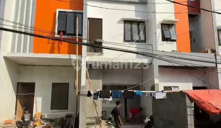 Rumah Minimalis Untuk Keluarga Baru Tanjung Duren Jakarta Barat.