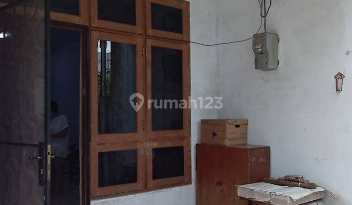 Rumah 3 lantai di Menteng Jakarta Barat  2