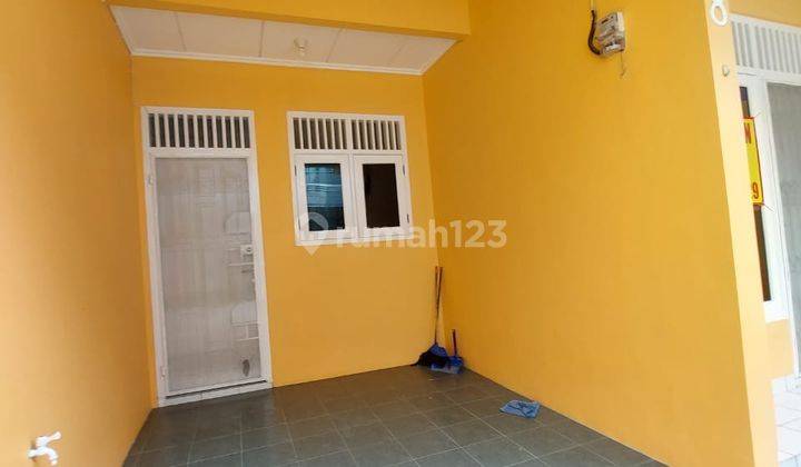 Rumah 2 Lantai siap huni di Tanjung duren Selatan  5
