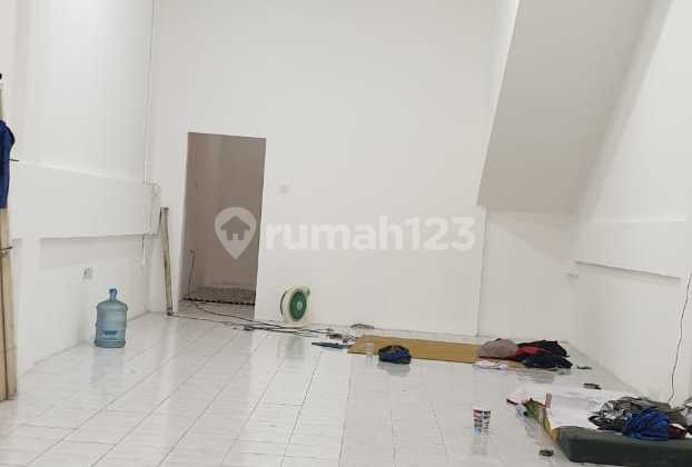 Ruko 3 lantai di Green Garden Jakarta Barat 