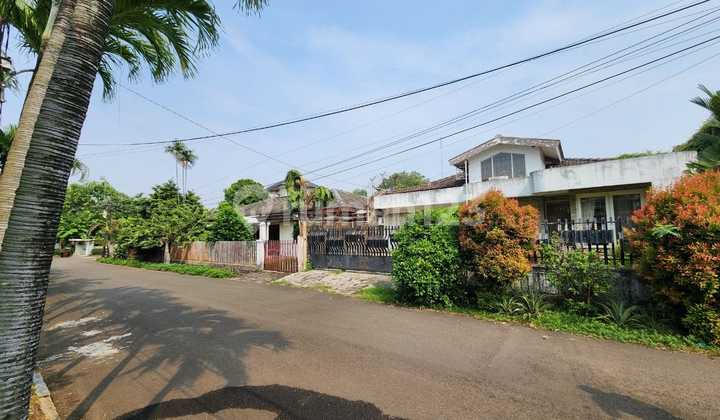 Rumah Hitung Tanah   Karmel Jakarta Barat 