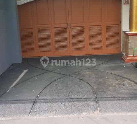 RUMAH MEWAH SEMIFURNISHED DI KEMANGGISAN JAKARTA BARAT 2