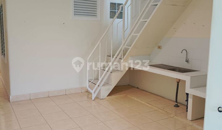 RUMAH 2 LANTAI di DURI KEPA JAKARTA BARAT  2