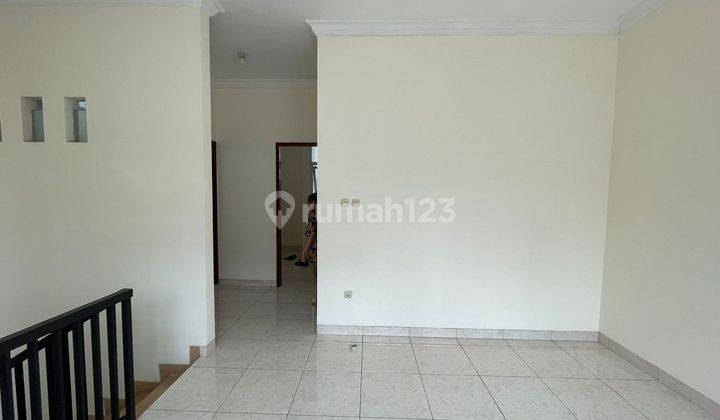 RUMAH 2 Lantai Komplek Kavling Polri Jakarta Barat  1