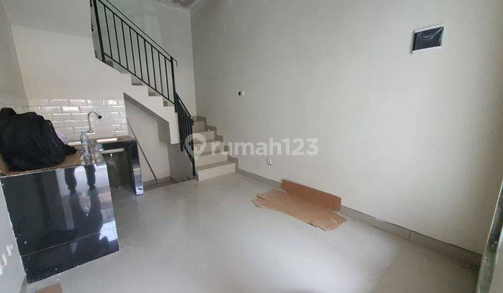 RUMAH BARU 4 LANTAI MINIMALIS TAMAN RATU JAKARTA BARAT  2