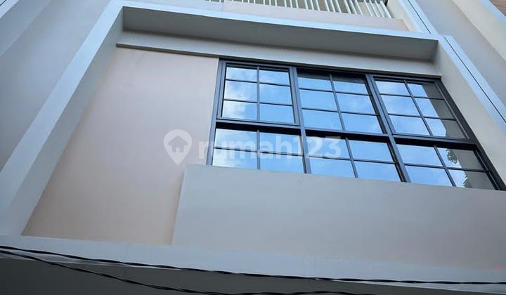 Rumah Baru 3 LT untuk Keluarga Kecil Duri Kepa Jakarta Barat Rumah Baru 3 LT untuk Keluarga Kecil Duri Kepa Jakarta Barat