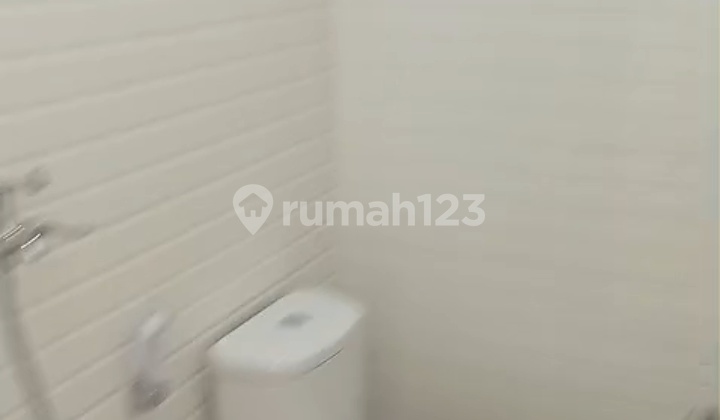 Rumah Baru 3 Lt Minimalis Tanjung Duren Jakarta Barat 2