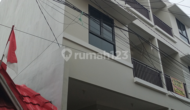 Rumah Baru 3 LT Minimalis Tanjung Duren Jakarta Barat 2