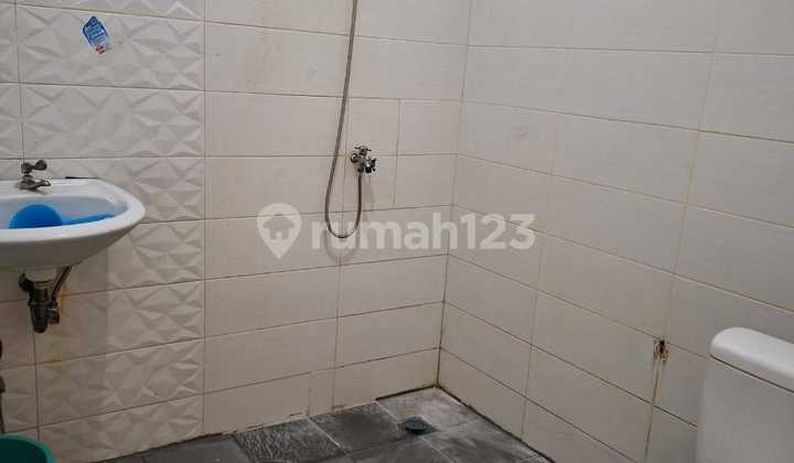 Rumah Siap Huni 3 Lantai Di Tanjung Duren Jakarta Barat  2