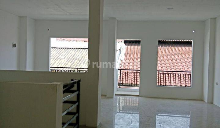 RUMAH BARU 3 LANTAI  MANGGIS TANJUNG DUREN UTARA 2