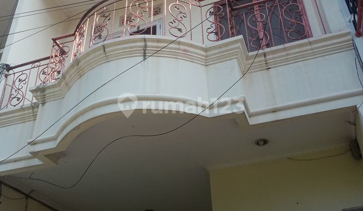 Rumah Bagus 2 1/2 Lantai Meteng Tanjung Duren Utara Rumah Bagus 2 1/2 Lantai Meteng Tanjung Duren Utara