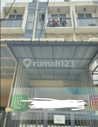 Habitable 3-Story House in Duri Mas, Kepa Duri